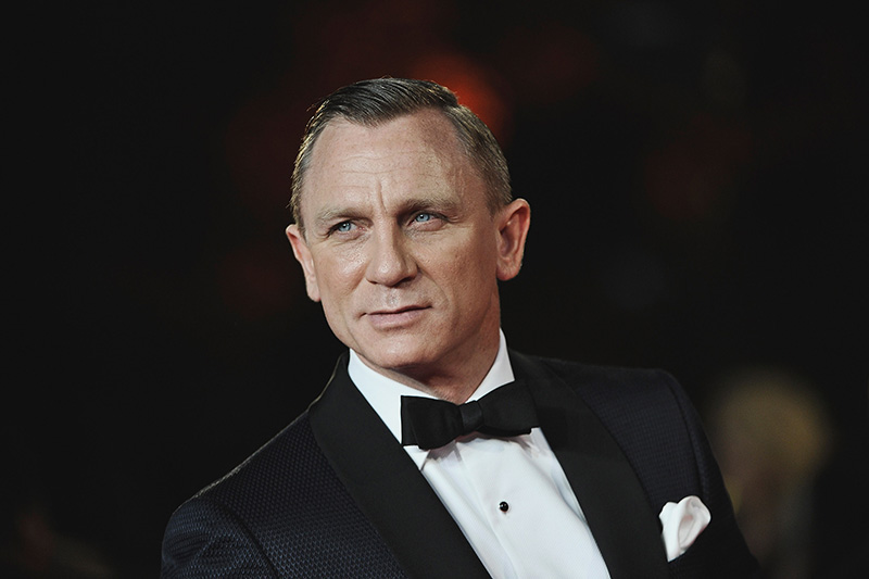 LONDON, ENGLAND - OCTOBER 23: (EDITORS NOTE: This image has been altered digitally) Daniel Craig attends the Royal World Premiere of 'Skyfall' at the Royal Albert Hall on October 23, 2012 in London, England (Photo by Gareth Cattermole/Getty Images)