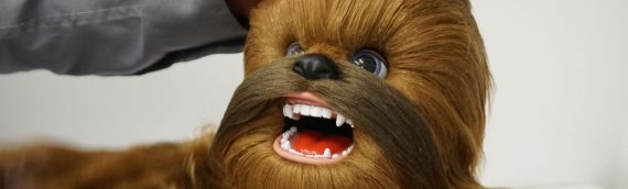 HASBRO – FURREAL  Co-pilot CHEWBACCA au Toy Fair