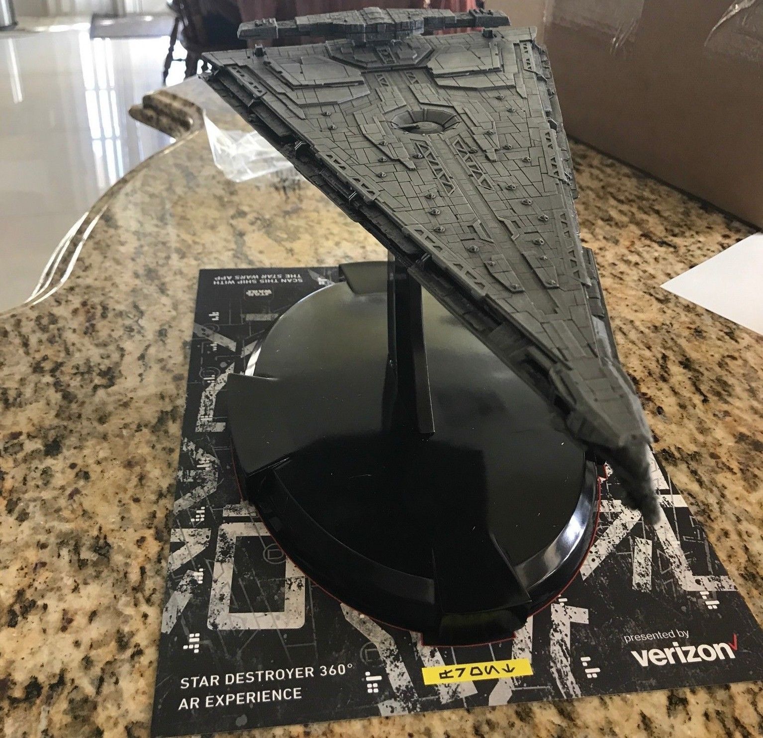 Star Destroyer Dreadnought maquette Verizon
