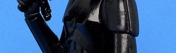 Bust-ups Stromtrooper Gentle Giant – Un Stormtrooper tout de noir vêtu…