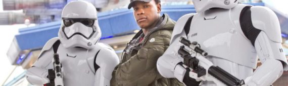 John Boyega rencontre Les Légendes de la Force à Disneyland Paris