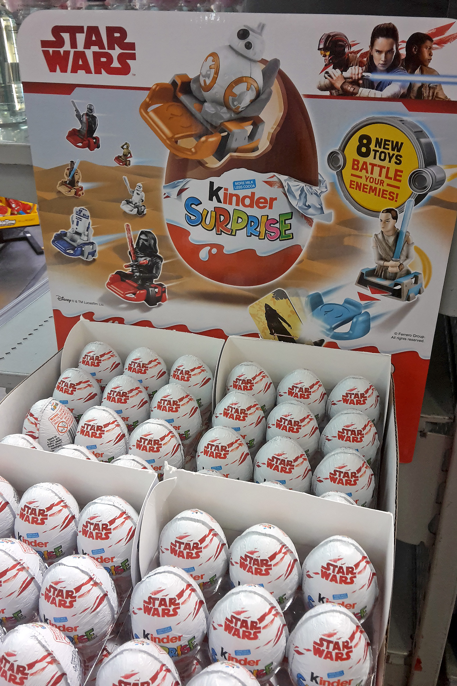 Киндеры звездный. Киндер сюрприз Джой Звездные войны. Kinder Joy игрушки Звездные войны. Киндер сюрприз Twistheads Star Wars. Киндер Джой Звездные войны 2019.