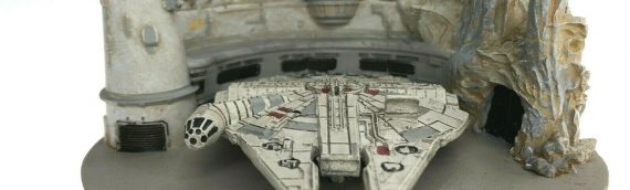 Disney Star Wars Galaxy Edge – Black Spire Outpost Diorama