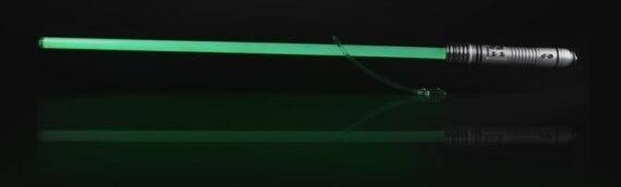 HASBRO – Kit Fisto lightsaber Force FX