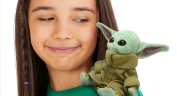 Shopdisney : Une mini peluche de The Child que vous pouvez emmener partout