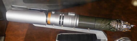 Star Wars Galaxy Edge – Cal Kestis Legacy Lightsaber