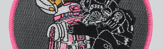 R2KT : Réédition du patch « Droids Need Hugs » avec le pilote TIE