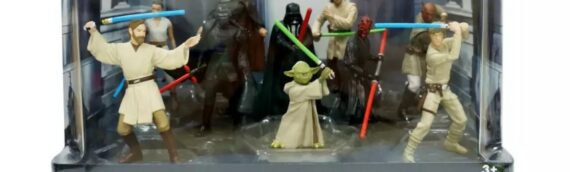 SHOP DISNEY – Un set de figurines Jedi vs Sith
