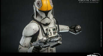 HOT TOYS : Clone Trooper Pilote Star Wars Episode II: Attack of the Clones Sixth Scale Figure