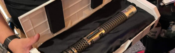 Disney Star Wars Galaxy Edge – Le sabre laser « Dark Disciple » d’Asajj Ventress