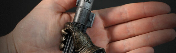 REGAL ROBOT – Le sabre de Vador et sa main rejoint la collection de magnet