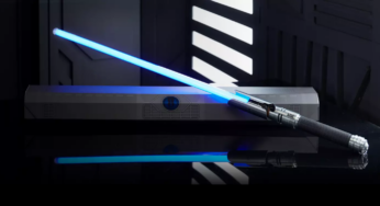 SHOP DISNEY – Cal Kestis (Jedi Survivor) Legacy Lightsaber set