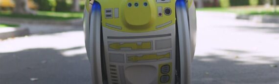 DISNEY STORE : G1T4-M1N1 le droïde compagnon inspiré de Star Wars