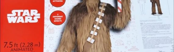 Chewbacca animé de 2,28 m : la déco Star Wars XXL pour les fêtes de Noël