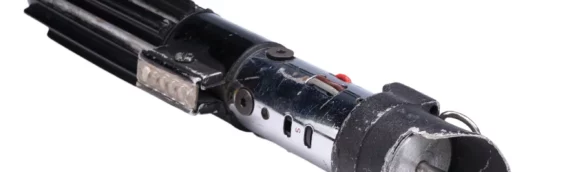 VENTE AUX ENCHERES – Un record pour le sabre laser de Dark Vador