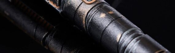 Disney STORE – The Stranger Legacy Lightsaber Set disponible aux Etats-Unis