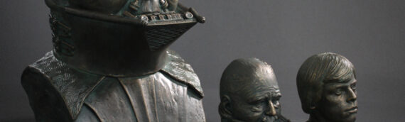 REGAL ROBOT – Luke Skywalker Jedi Knight & Darth Vader Bronze Bust